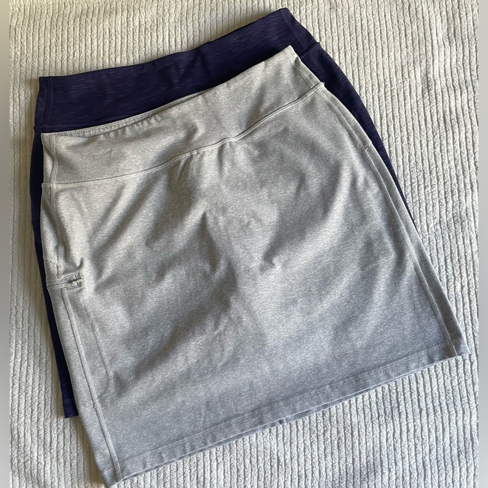 Duluth Trading Company skorts, set of 2 size Medium